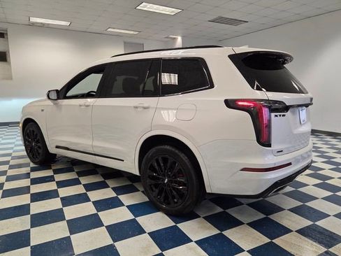 Certified 2023 Cadillac XT6 Sport AWD/4WD image 6