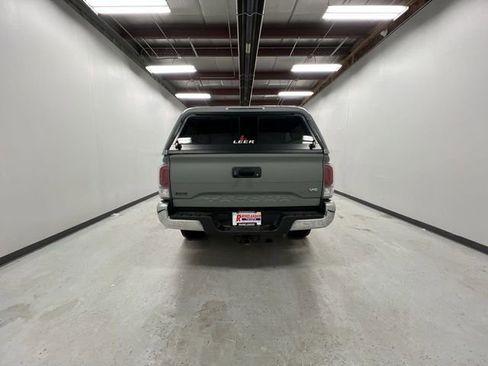 Used 2023 Toyota Tacoma TRD Off-Road image 7