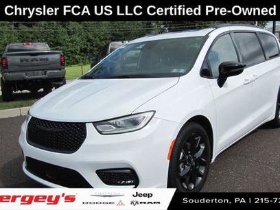 Certified 2026 Chrysler Pacifica Limited w/ S Appearance Package