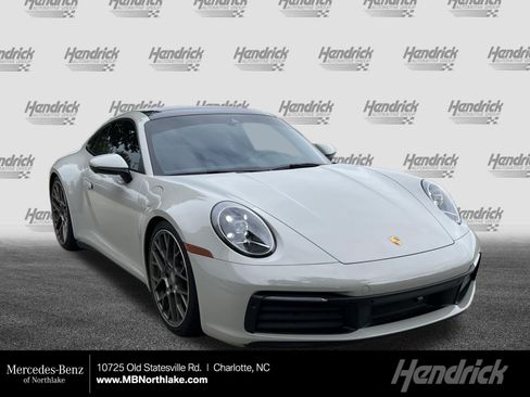Used 2021 Porsche 911 Carrera RWD image 1
