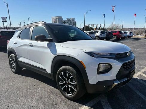 Used 2021 Chevrolet TrailBlazer ACTIV w/ Driver Confidence Package AWD/4WD image 7