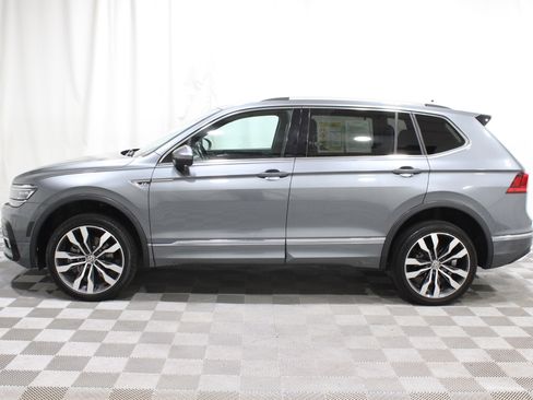 Used 2021 Volkswagen Tiguan SEL Premium R-Line image 35