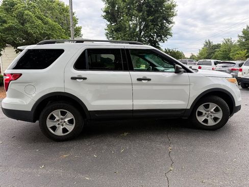Used 2013 Ford Explorer 4WD w/ Class III Trailer Tow Pkg image 6