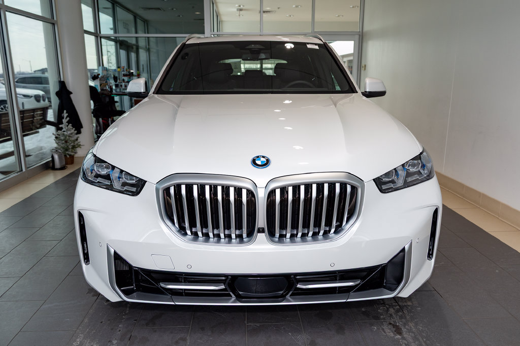 Used 2026 BMW X5 xDrive50e w/ Premium Package AWD/4WD image 10