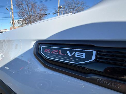 New 2026 GMC Sierra 1500 AT4X image 9