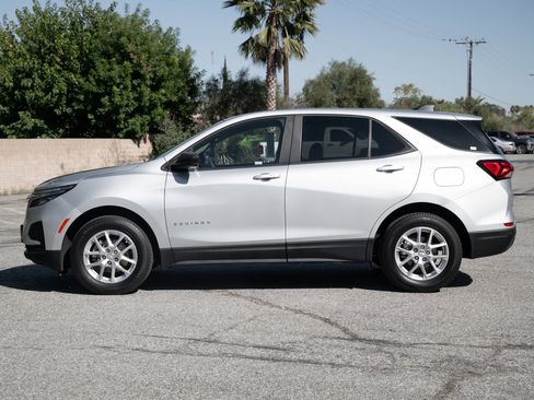 Used 2022 Chevrolet Equinox LS w/ LPO, Floor Liner Package image 7