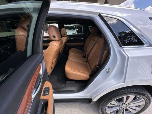 Certified 2024 Cadillac XT5 Premium Luxury w/ Technology Package FWD image 30