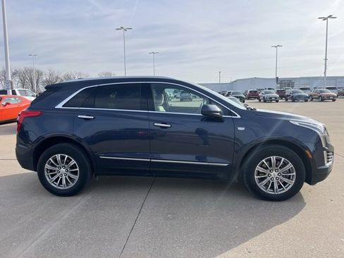 Used 2018 Cadillac XT5 Luxury w/ Driver Awareness Package image 2