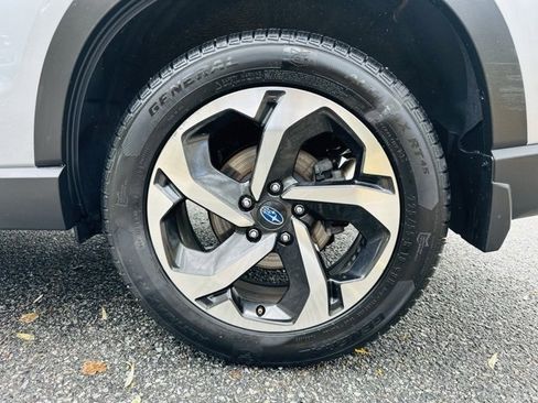 Used 2022 Subaru Forester Touring image 30