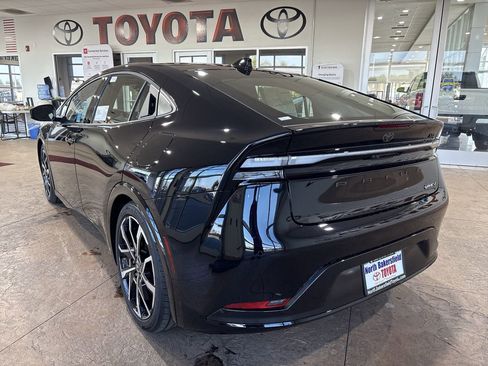 New 2026 Toyota Prius Plug-In Hybrid image 8