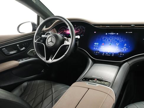 Used 2023 Mercedes-Benz EQS 580 4MATIC Sedan image 13