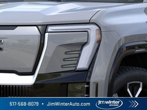 Used 2025 GMC Sierra EV Denali image 10