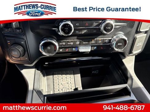 New 2026 Ford F250 Lariat w/ Black Appearance Package image 22