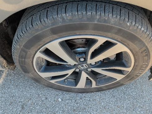 Used 2019 Honda Odyssey Elite image 7