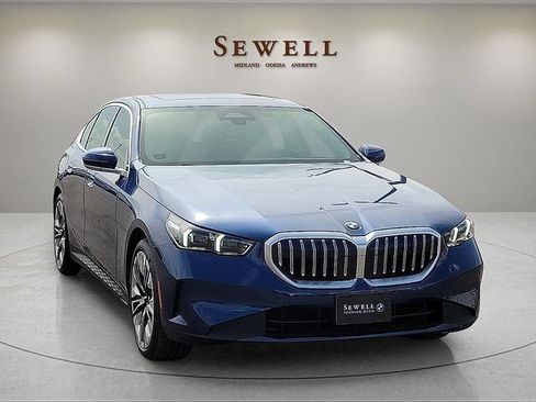 New 2027 BMW 530i xDrive w/ Premium Package AWD/4WD image 7