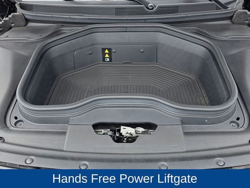 Used 2025 Jeep Wagoneer S Launch Edition image 12