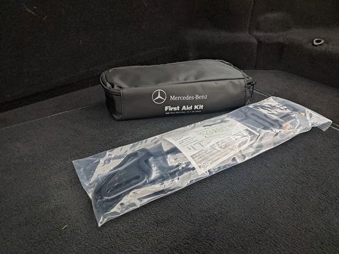 Used 2016 Mercedes-Benz SL 550 AMG Pkg image 43