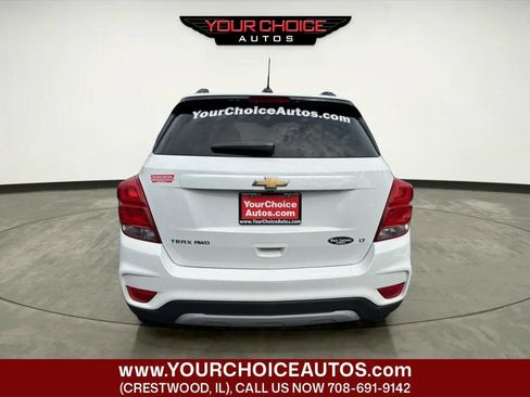 Used 2017 Chevrolet Trax LT w/ LT Convenience Package AWD/4WD image 4