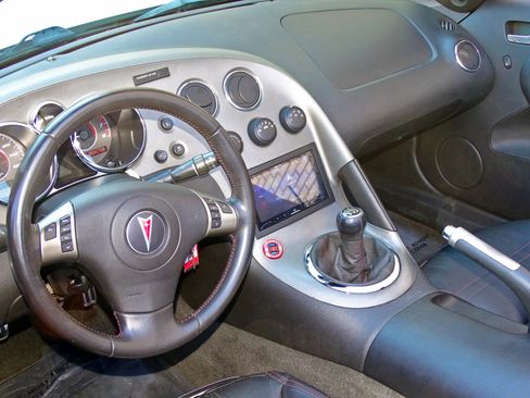Used 2008 Pontiac Solstice GXP w/ Premium Package image 12
