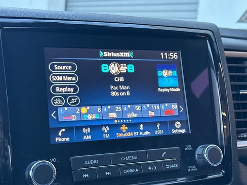 Used 2023 Nissan Frontier SV image 23