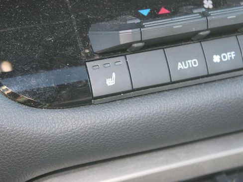 Used 2025 Toyota Sequoia SR5 image 26