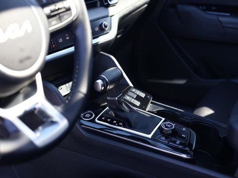 Used 2024 Kia Sportage X-Line w/ X-Line Premium Package image 8