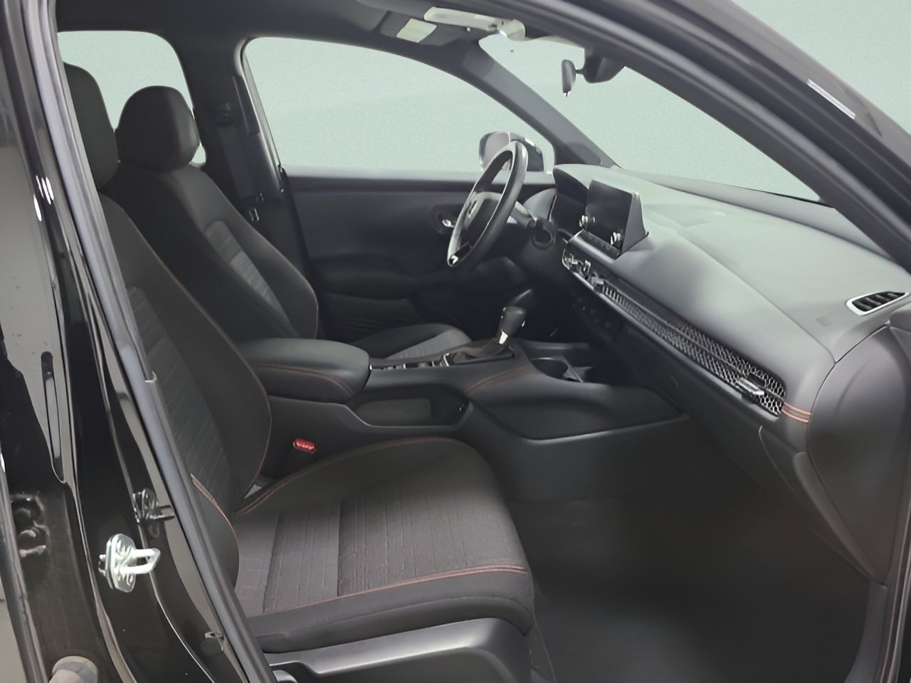 Used 2024 Honda HR-V Sport image 12