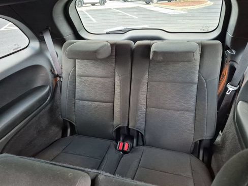 Used 2025 Dodge Durango GT RWD image 32