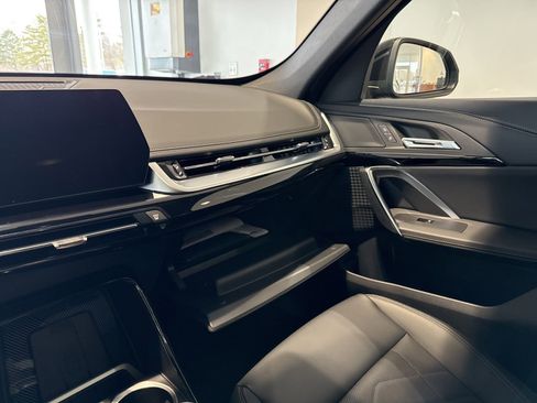 Certified 2025 BMW X1 xDrive28i w/ Convenience Package image 23