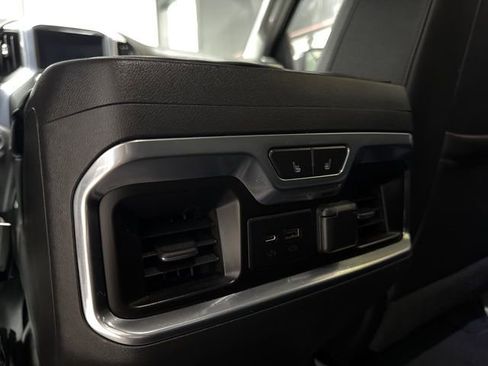 Used 2020 GMC Sierra 1500 SLT w/ SLT Premium Package image 17