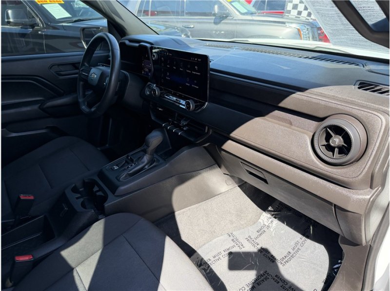 Used 2023 Chevrolet Colorado W/T RWD image 30