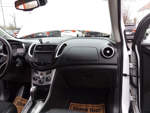 Used 2016 Chevrolet Trax LT w/ LT Sun and Sound Package image 26