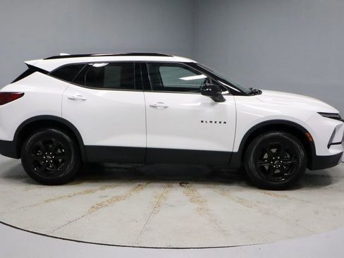 Used 2024 Chevrolet Blazer LT w/ Convenience Package FWD image 13