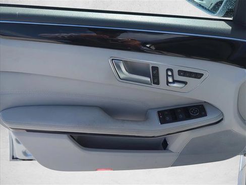 Used 2014 Mercedes-Benz E 350 Sedan image 7