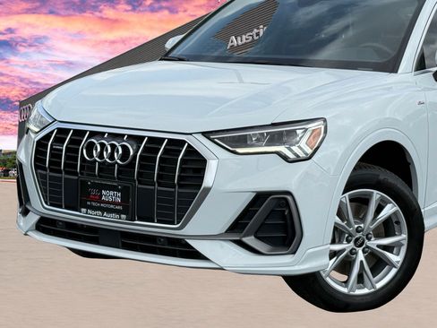 Used 2023 Audi Q3 2.0T Premium Plus w/ Premium Plus Package AWD/4WD image 2
