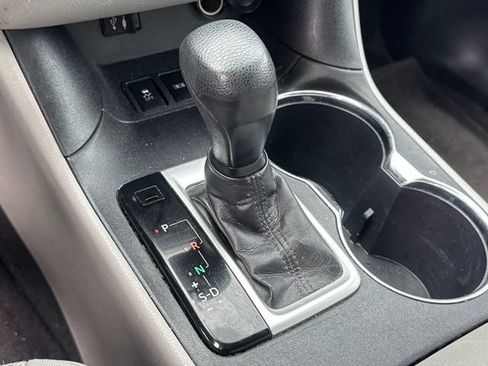 Used 2015 Toyota Highlander LE FWD image 16