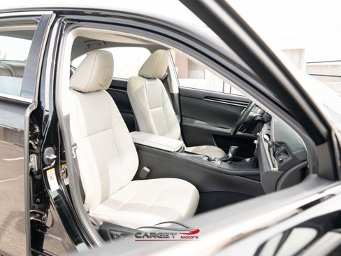 Used 2017 Lexus ES 350 w/ Accessory Package image 17