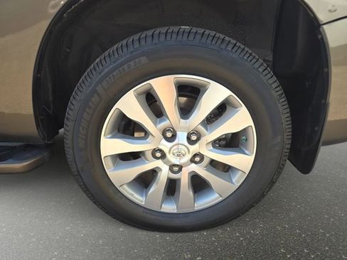 Used 2013 Toyota Sequoia Limited AWD/4WD image 27