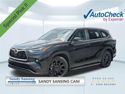 Used 2024 Toyota Highlander XLE