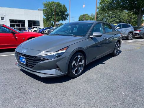 Certified 2023 Hyundai Elantra SEL w/ Convenience Package FWD image 6