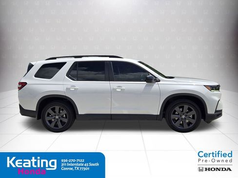 Certified 2025 Honda Pilot Sport image 9