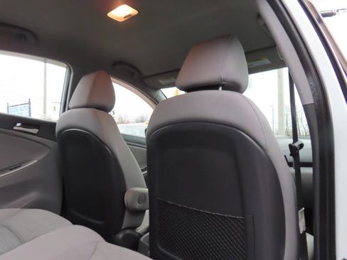 Used 2016 Hyundai Accent SE image 36