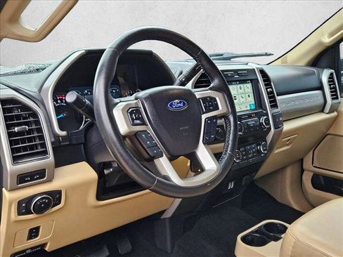 Used 2019 Ford F250 Lariat image 10