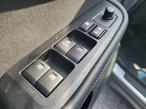 Used 2019 Subaru Outback 2.5i image 11