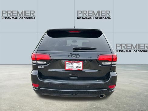 Used 2022 Jeep Grand Cherokee Laredo X RWD image 5