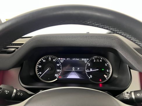 Used 2023 Land Rover Defender 110 S AWD/4WD image 22