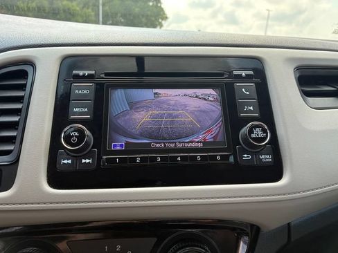 Used 2021 Honda HR-V LX image 28