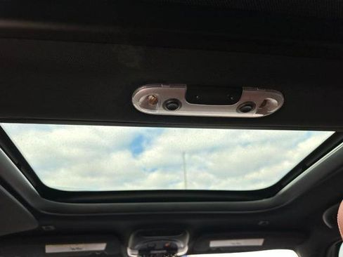 Used 2021 MINI Cooper Countryman SE w/ Driver Assistance Package image 11