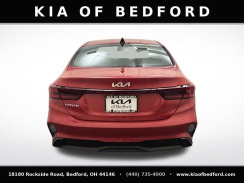 Used 2024 Kia Forte LXS w/ LXS Technology Package FWD image 7