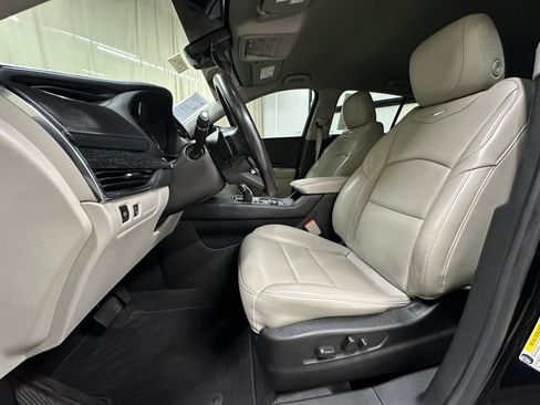Used 2022 Cadillac XT4 Premium Luxury w/ Safety Alert Package AWD/4WD image 22
